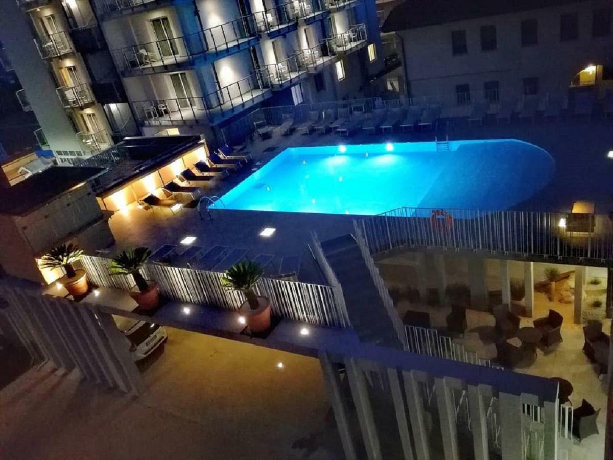 Hotel Villa Maria Caorle Exterior foto