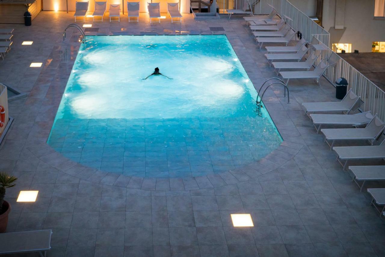 Hotel Villa Maria Caorle Exterior foto